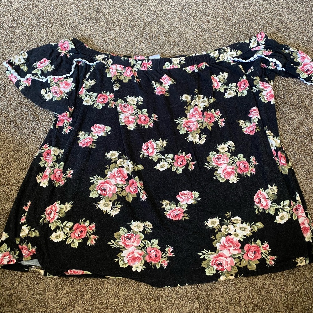 Floral top